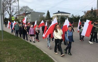 Gminne obchody 235. rocznicy uchwalenia Konstytucji 3 Maja oraz Święta Flagi Rzeczypospolitej Polskiej 30