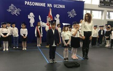 Ślubowanie uczni&oacute;w klas pierwszych - 2026/2027 23