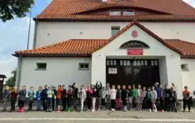Klasy trzecie poznają pracę rolnika 9