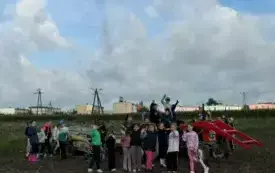 Klasy trzecie poznają pracę rolnika 13