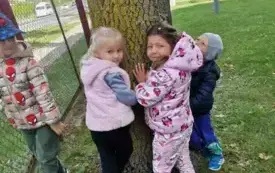 Przytul się do drzewa 22