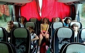 Dzieci w autobusie
