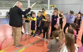 Karnawałowe zabawy integracyjne 11