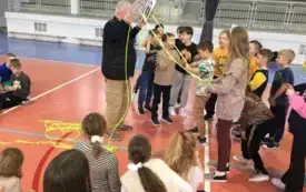 Karnawałowe zabawy integracyjne 12