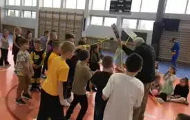Karnawałowe zabawy integracyjne 15