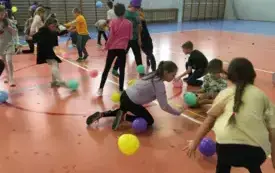 Karnawałowe zabawy integracyjne 19