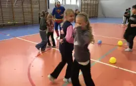 Karnawałowe zabawy integracyjne 40
