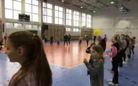 Karnawałowe zabawy integracyjne 56