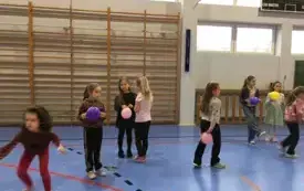 Karnawałowe zabawy integracyjne 60