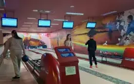 Wyjazd klas piątych do kina i do kręgielni 10