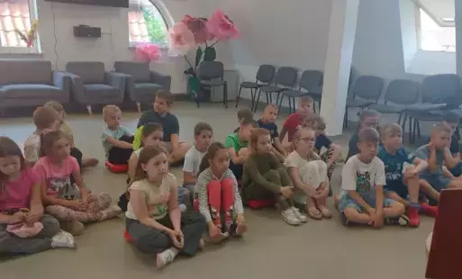 Zdjęcie do Klasa 1 a w Bibliotece Gminnej w Nowej Wsi Ełckiej