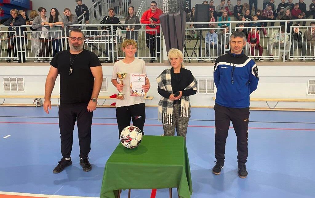 Zdjęcie do Szkolny Turniej Halowej Piłki Nożnej o Przechodni Puchar Dyrektora Szkoły Podstawowej W Nowej Wsi Ełckiej