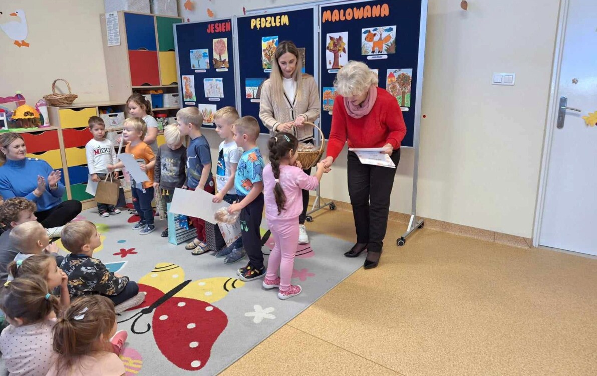 Zdjęcie do Konkurs &bdquo;Jesień pędzlem malowana&rdquo;