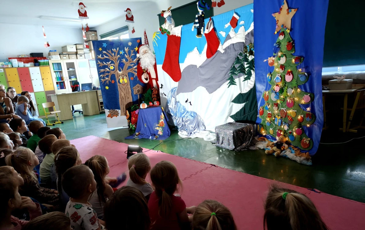 Zdjęcie do Spektakl teatralny "Uwierz w Świętego Mikołaja" 