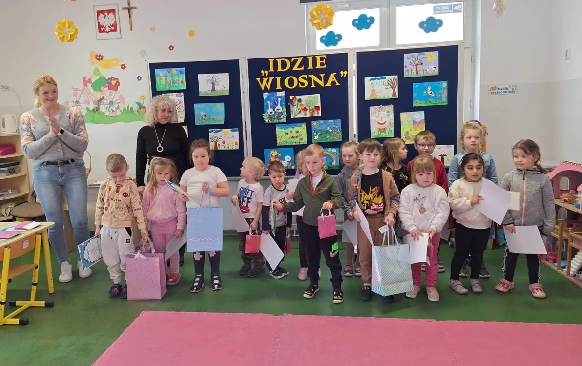 Zdjęcie do Podsumowanie konkursu plastycznego &bdquo;Idzie Wiosna&rdquo; 