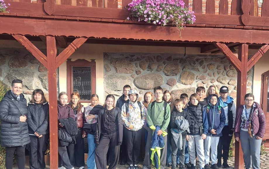 Klasa 6 b odwiedziła Farmę Mazurską w Szarejkach